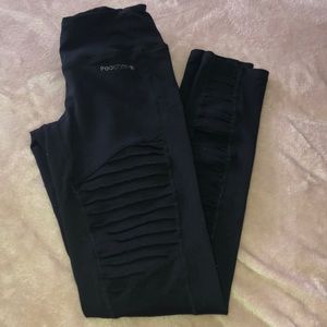 Peaches sportswear athletic leggings